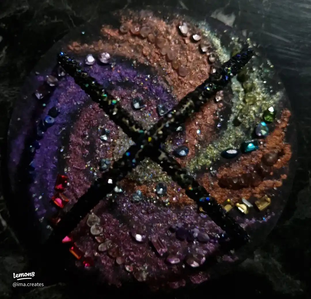 Galaxy Diorama's images(0)