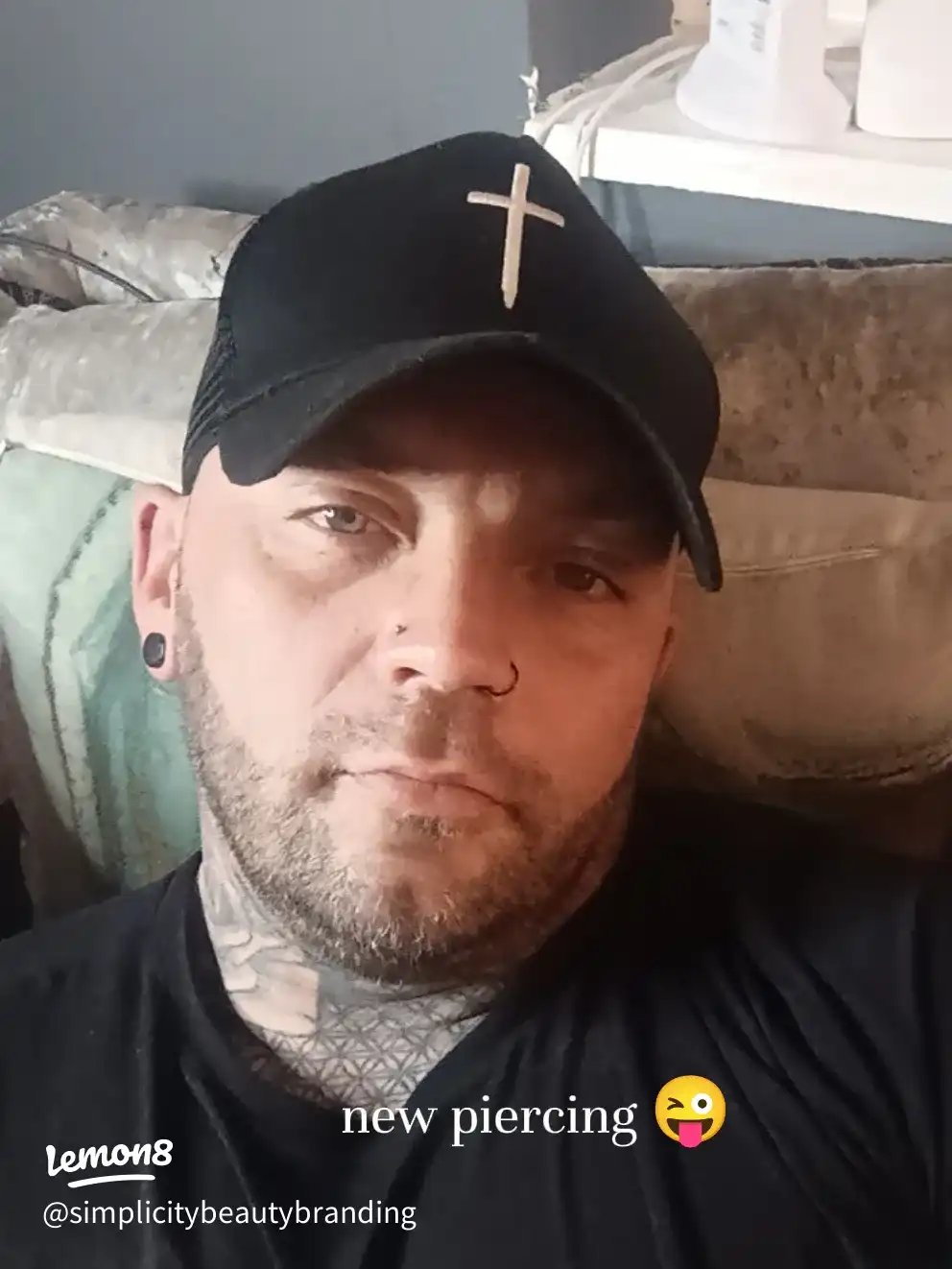 new piercing 😜's images(0)