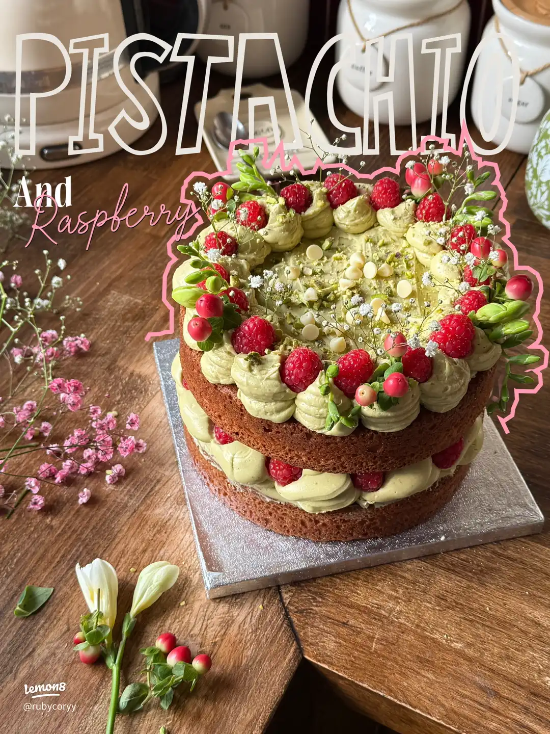 Pistachio, raspberry and white chocolate cake 🎂🍓🍬's images(0)