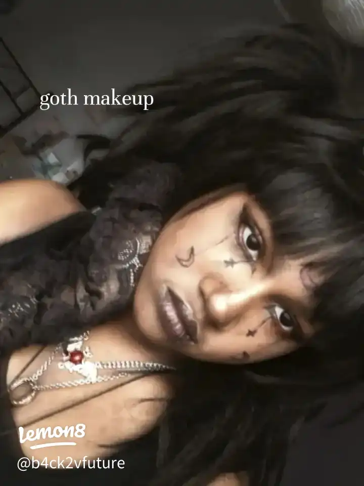 goth makeup's images(0)
