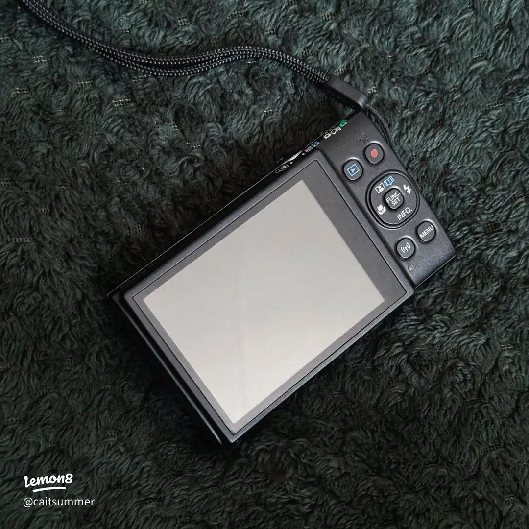 POV: You bought a digital camera's images(2)